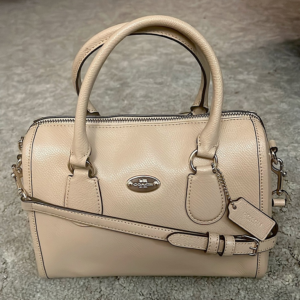 Coach crossbody/shoulder bag